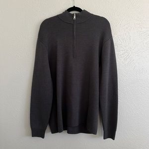 Men’s Everlane sweater